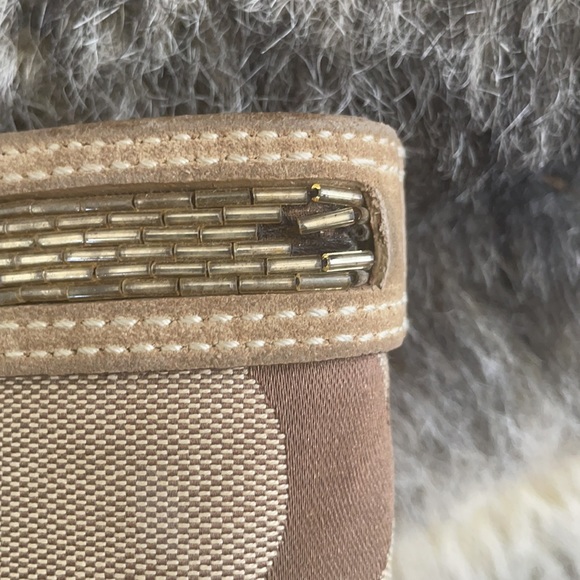 Coach signature shoulder tote - Picture 8 of 14